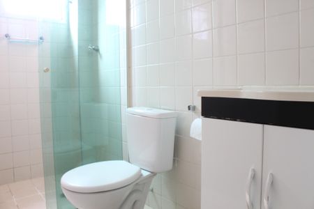 Apartamento para alugar com 69m², 3 quartos e sem vagaDetalhe do banheiro