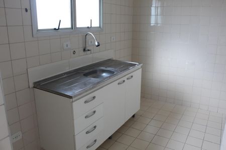 Apartamento para alugar com 69m², 3 quartos e sem vagaCozinha e Área de Serviço