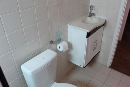 Apartamento para alugar com 69m², 3 quartos e sem vagaBanheiro