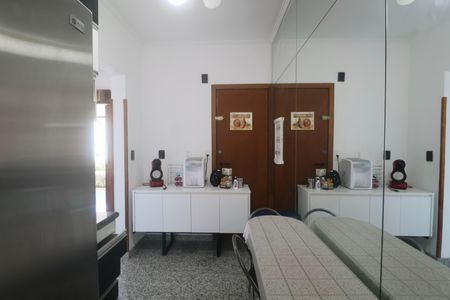 Apartamento para alugar com 120m², 2 quartos e 1 vaga Apartamento para alugar com 120m², 2 quartos e 1 vagaCozinha
