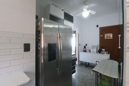 Apartamento para alugar com 120m², 2 quartos e 1 vaga Apartamento para alugar com 120m², 2 quartos e 1 vagaCozinha
