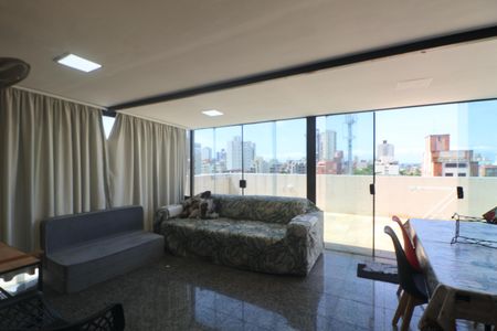 Apartamento para alugar com 120m², 2 quartos e 1 vaga Apartamento para alugar com 120m², 2 quartos e 1 vagaSala