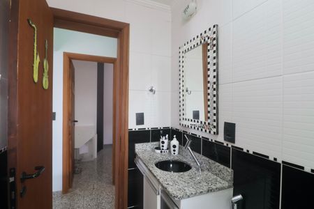 Apartamento para alugar com 120m², 2 quartos e 1 vaga Apartamento para alugar com 120m², 2 quartos e 1 vagaBanheiro Social
