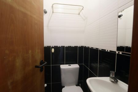 Apartamento para alugar com 120m², 2 quartos e 1 vaga Apartamento para alugar com 120m², 2 quartos e 1 vagaBanheiro de serviço