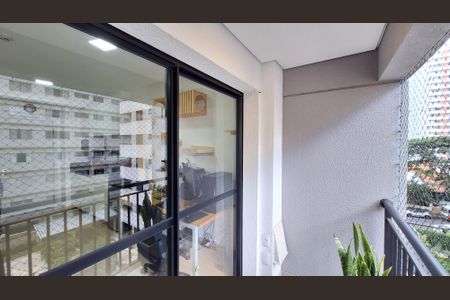 Studio para alugar com 27m², 1 quarto e sem vaga Studio para alugar com 27m², 1 quarto e sem vagaVaranda