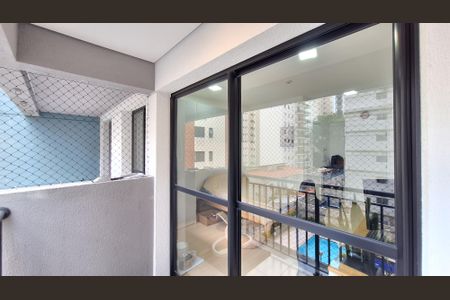 Studio para alugar com 27m², 1 quarto e sem vaga Studio para alugar com 27m², 1 quarto e sem vagaVaranda