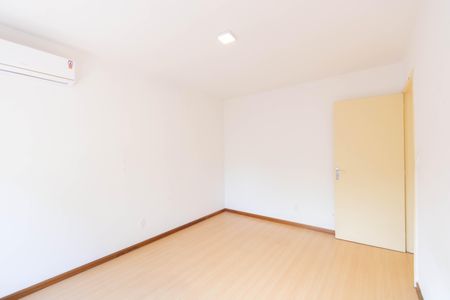Apartamento para alugar com 63m², 2 quartos e sem vaga
