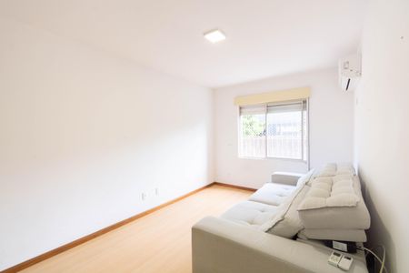 Apartamento à venda com 2 quartos, 63m² em Centro, Canoas
