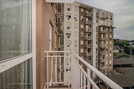 Sala - Varanda de apartamento para alugar com 2 quartos, 56m² em Jardim Sabará, Porto Alegre