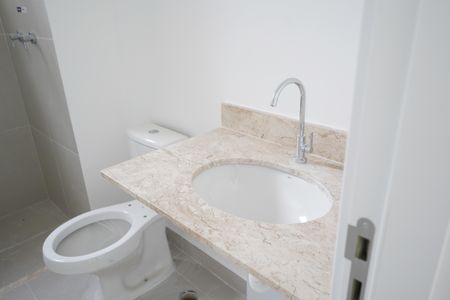 Apartamento à venda com 75m², 2 quartos e 1 vagaBanheiro da Suíte