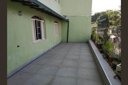 Casa à venda com 3 quartos, 580m² em Santa Maria, Belo Horizonte