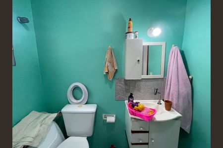 Casa à venda com 280m², 6 quartos e 3 vagasBanheiro 2