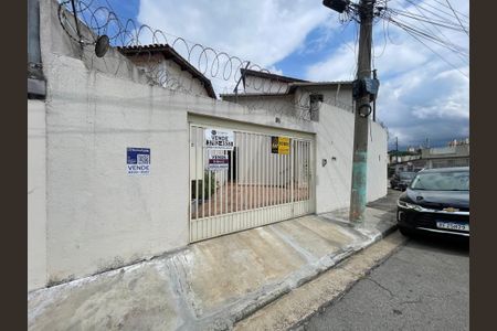 Casa à venda com 280m², 6 quartos e 3 vagasFachada