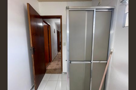 Casa à venda com 280m², 6 quartos e 3 vagasBanheiro 1