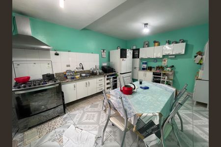 Casa à venda com 280m², 6 quartos e 3 vagasCozinha