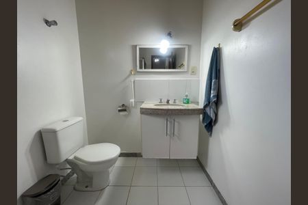 Casa à venda com 280m², 6 quartos e 3 vagasBanheiro 1