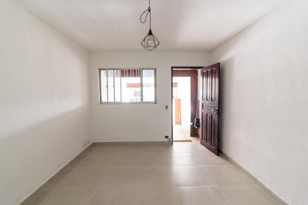 Sala de casa à venda com 3 quartos, 110m² em Jardim Aparecida, São Paulo