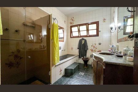Casa à venda com 4 quartos, 350m² em Luxemburgo, Belo Horizonte