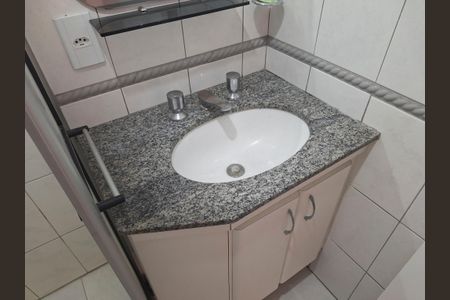 Apartamento à venda com 60m², 2 quartos e 2 vagasBanheiro