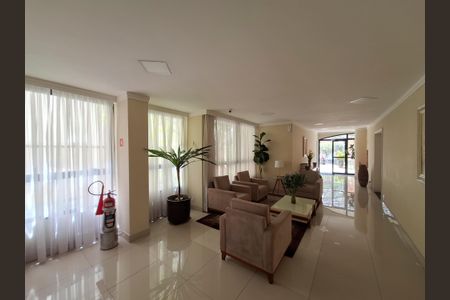 Apartamento à venda com 60m², 2 quartos e 2 vagasHall social