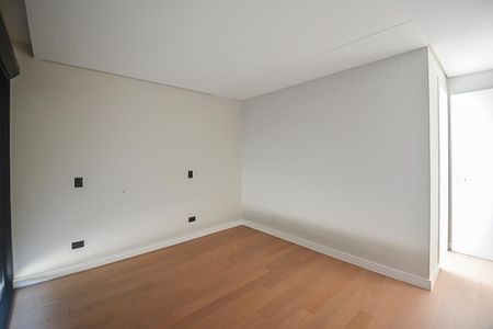 Casa de condomínio à venda com 680m², 4 quartos e 6 vagasQuarto 3 - Suíte