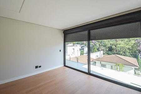 Casa de condomínio à venda com 680m², 4 quartos e 6 vagasQuarto 3 - Suíte