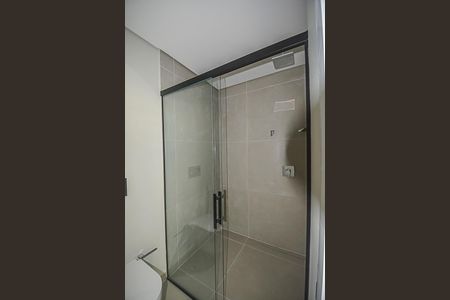 Casa de condomínio à venda com 680m², 4 quartos e 6 vagasBanheiro de serviço 2