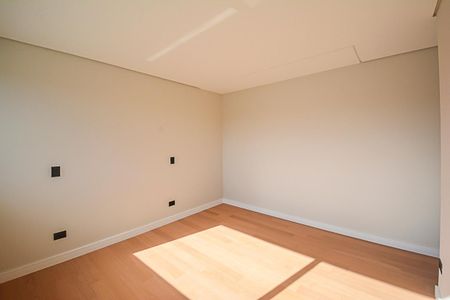 Casa de condomínio à venda com 680m², 4 quartos e 6 vagasQuarto 2 - Suíte