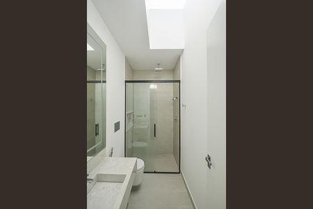 Casa de condomínio à venda com 680m², 4 quartos e 6 vagasBanheiro da Suíte 3