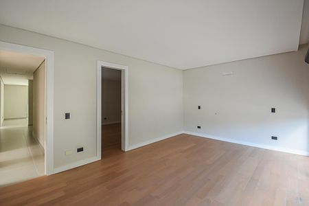 Casa de condomínio à venda com 680m², 4 quartos e 6 vagasQuarto 4 - Suíte