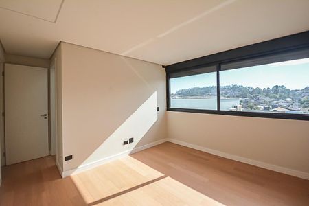 Casa de condomínio à venda com 680m², 4 quartos e 6 vagasQuarto 2 - Suíte