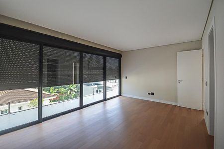Casa de condomínio à venda com 680m², 4 quartos e 6 vagasQuarto 4 - Suíte