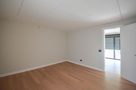 Casa de condomínio à venda com 680m², 4 quartos e 6 vagasCloset da suíte 4