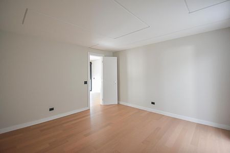 Casa de condomínio à venda com 680m², 4 quartos e 6 vagasCloset da suíte 4