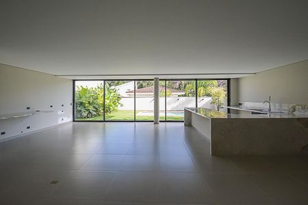 Casa de condomínio à venda com 680m², 4 quartos e 6 vagasSalão de festas