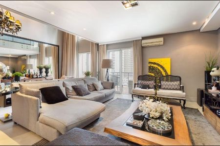 Apartamento à venda com 2 quartos, 163m² em Moema, São Paulo