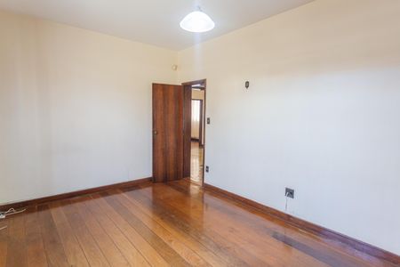Casa à venda com 360m², 5 quartos e 5 vagasQuarto 2
