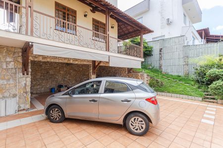 Casa à venda com 360m², 5 quartos e 5 vagasGaragem