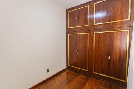 Casa à venda com 360m², 5 quartos e 5 vagasQuarto 3
