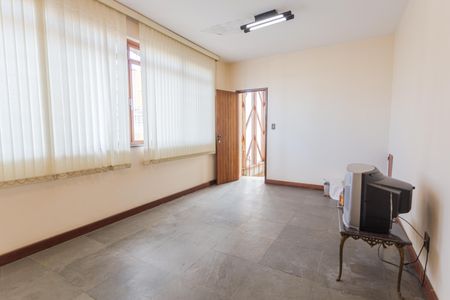 Casa à venda com 360m², 5 quartos e 5 vagasSala 3 no 2° Andar