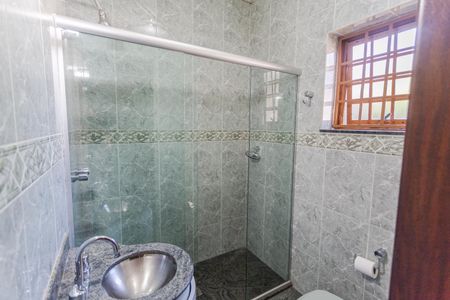 Casa à venda com 360m², 5 quartos e 5 vagasBanheiro da Suíte