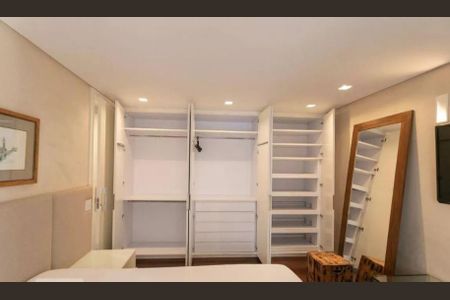 Apartamento à venda com 2 quartos, 161m² em Vila Nova Conceição, São Paulo