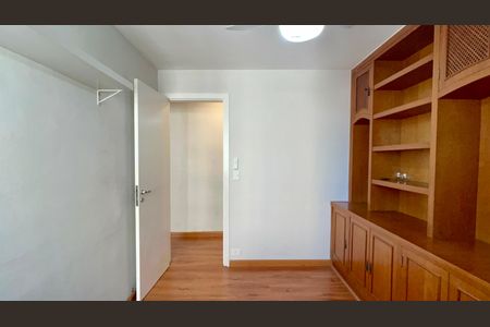 Apartamento à venda com 71m², 3 quartos e 1 vagaQuarto 1