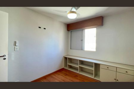 Apartamento à venda com 71m², 3 quartos e 1 vagaQuarto 2