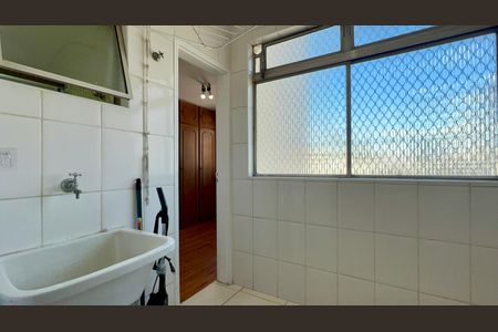 Apartamento à venda com 71m², 3 quartos e 1 vagaÁrea de Serviço