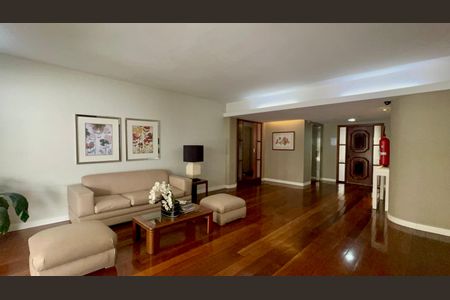 Apartamento à venda com 71m², 3 quartos e 1 vagaHall de entrada