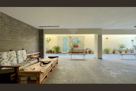 Apartamento à venda com 71m², 3 quartos e 1 vagaÁrea comum