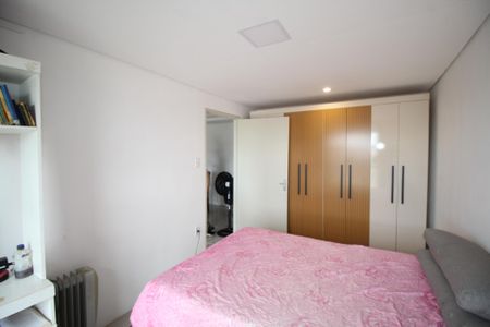 Quarto 1 de apartamento à venda com 1 quarto, 45m² em Humaitá, Porto Alegre