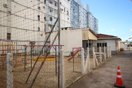 Apartamento à venda com 45m², 1 quarto e sem vagaÁrea comum - Playground