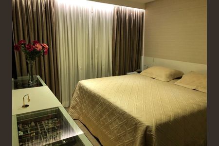 Apartamento à venda com 3 quartos, 238m² em Jardim Vila Mariana, São Paulo